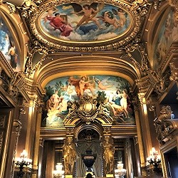 Palaces & Collections